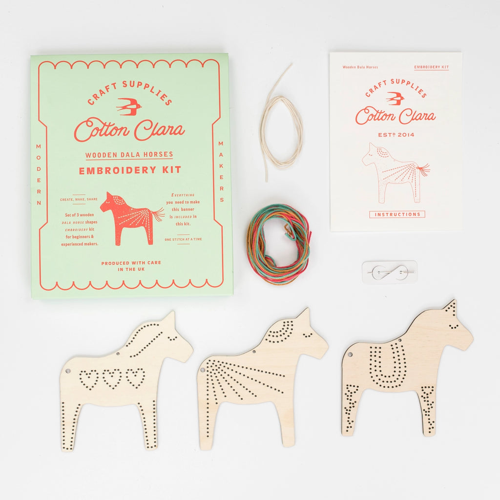 Cotton Clara - Dala Horses Embroidery Board Kit