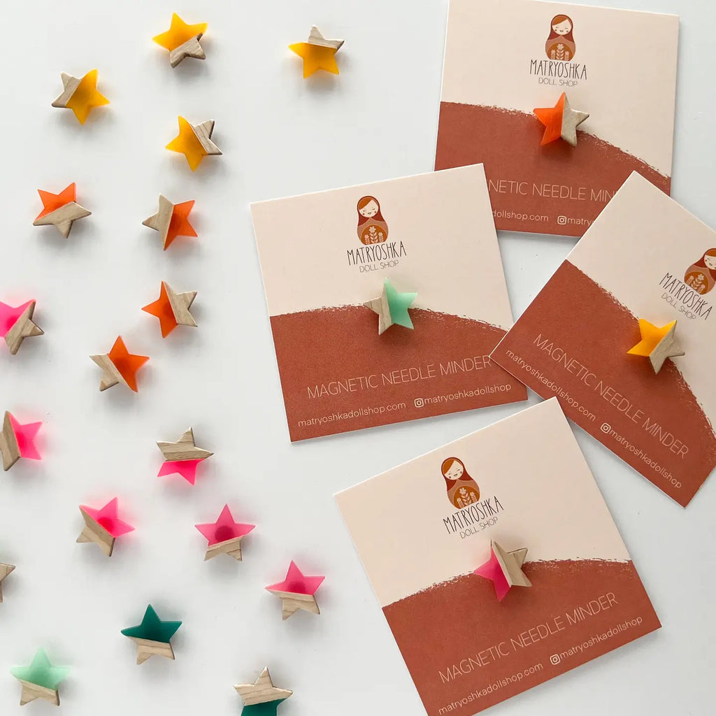 Matryoshka Doll Shop - Star Needle Minder