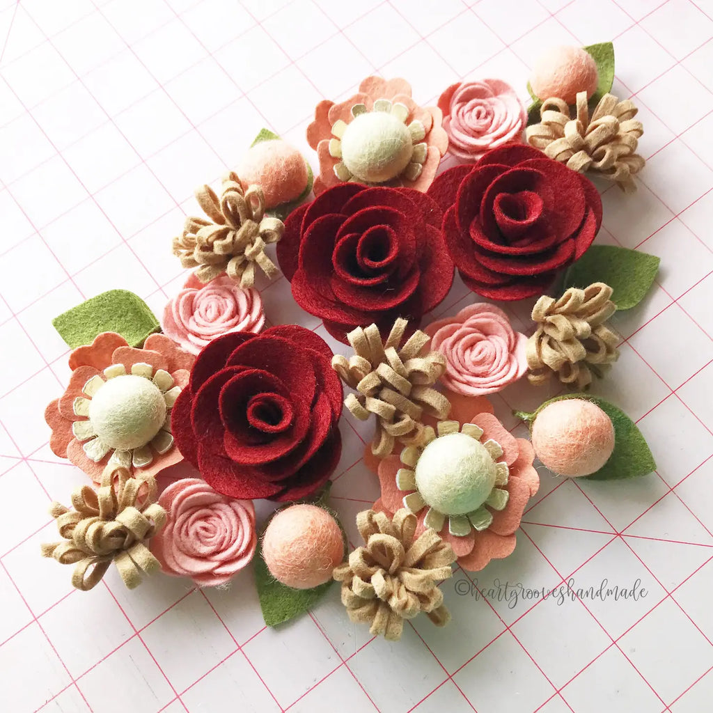 Heartgrooves Handmade - Felt Flower Wreath Craft Kit - Crimson Blush