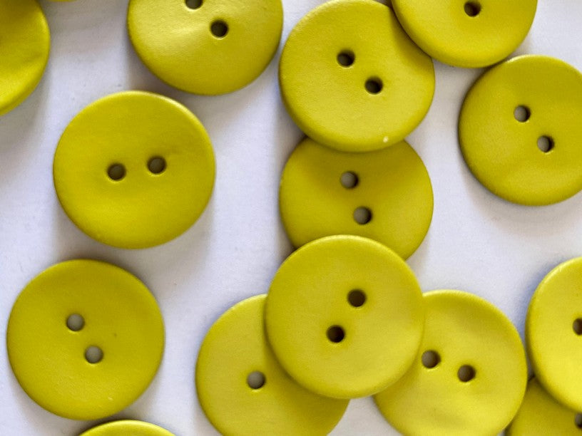 Textile Garden - Matte Shell Buttons - 18mm - Various Colors
