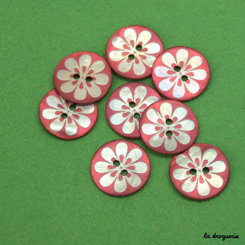 La Droguerie - 2 Hole Shell Button - 20mm - Daisy - Various Colors