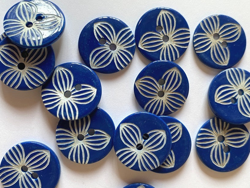 Textile Garden - Shell Buttons - Laser Flower - 18mm - Various Colors