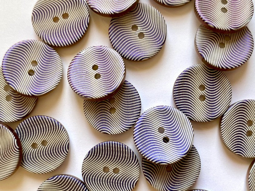 Textile Garden - 15mm Shell Buttons - Laser Wave