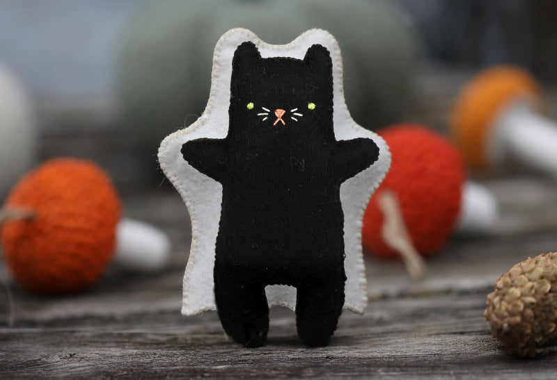 Kiriki Press - Ghost Cat Felt Doll Kit
