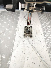 Ultimate Guide to Sewing Machine Feet: Choose, Use, and Troubleshoot Your Machine Feet for Success - Shelley Scott-Tobisch and Bernie Tobisch