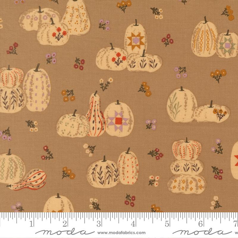 Moda - Windfall - Oatmeal - Pumpkins