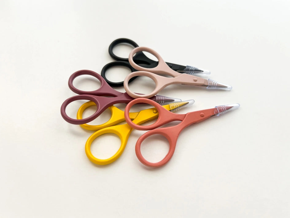 Matryoshka Doll Shop - Modern Embroidery Scissors 3"