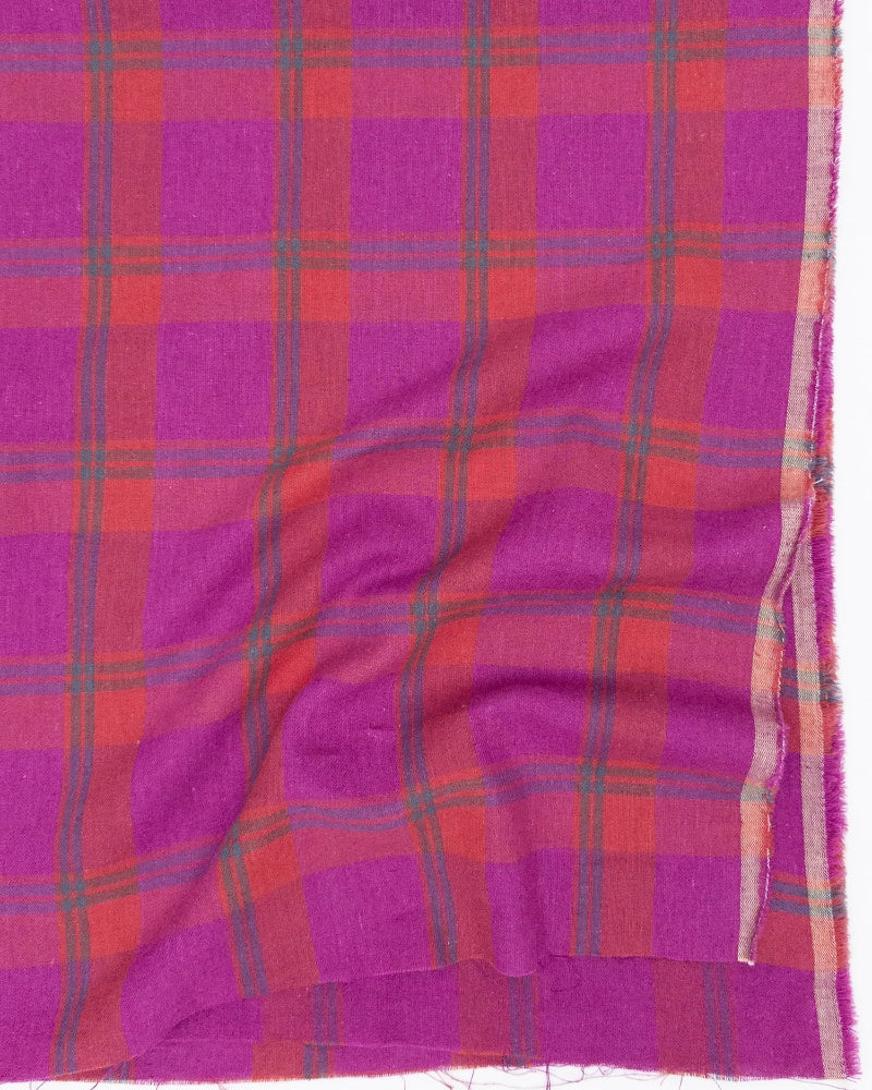 Plaid fabric with pink and red colors