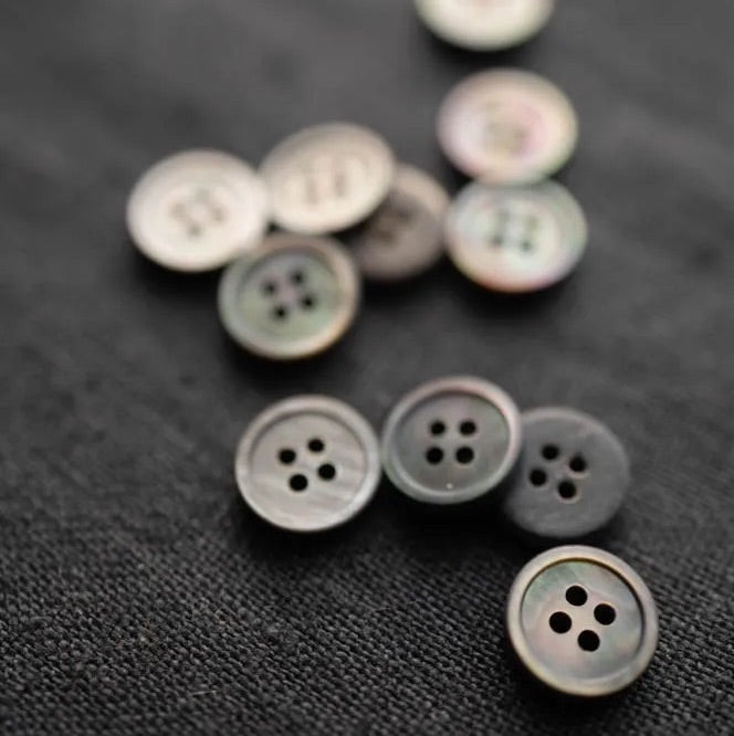 Pearly Lilac Button - Merchant & Mills - 11mm Pearly Lilac Button - Merchant & Mills - 11mm
