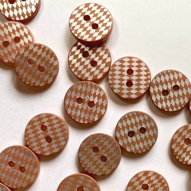 Textile Garden - Shell Button - 11mm - Harlequin - Various Colors