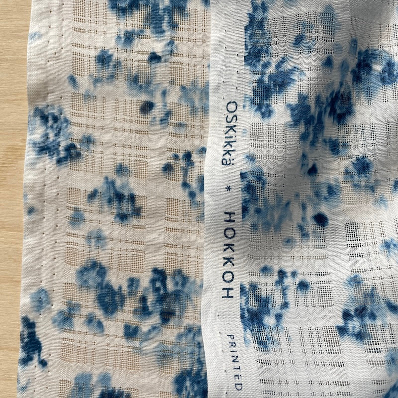 Hokkoh - Textured Cotton - Watercolor Flowers - Indigo on White