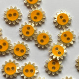 Textile Garden - Polyester Button - 12mm - Pearly Yellow Daisy
