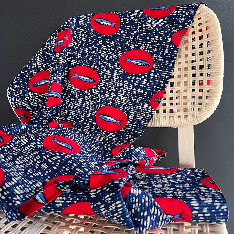Cosmo - Cotton Sheeting - Sardines Cameo - Red on Navy