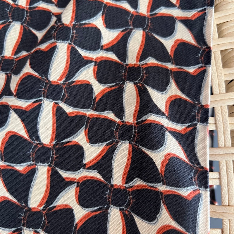 Kokka - Cotton Oxford - Bows - Black and Natural
