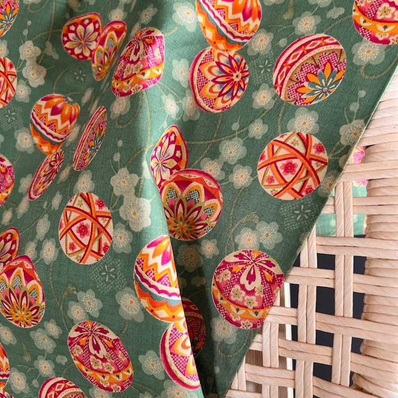 Sevenberry - Cotton Sheeting - Temari Balls - Red and Green