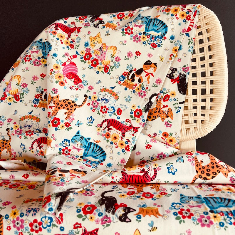 Kokka - Cotton Oxford - Cats and Flowers - Natural