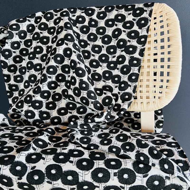 Sevenberry - Cotton Slub - Poppies - Black on Ivory
