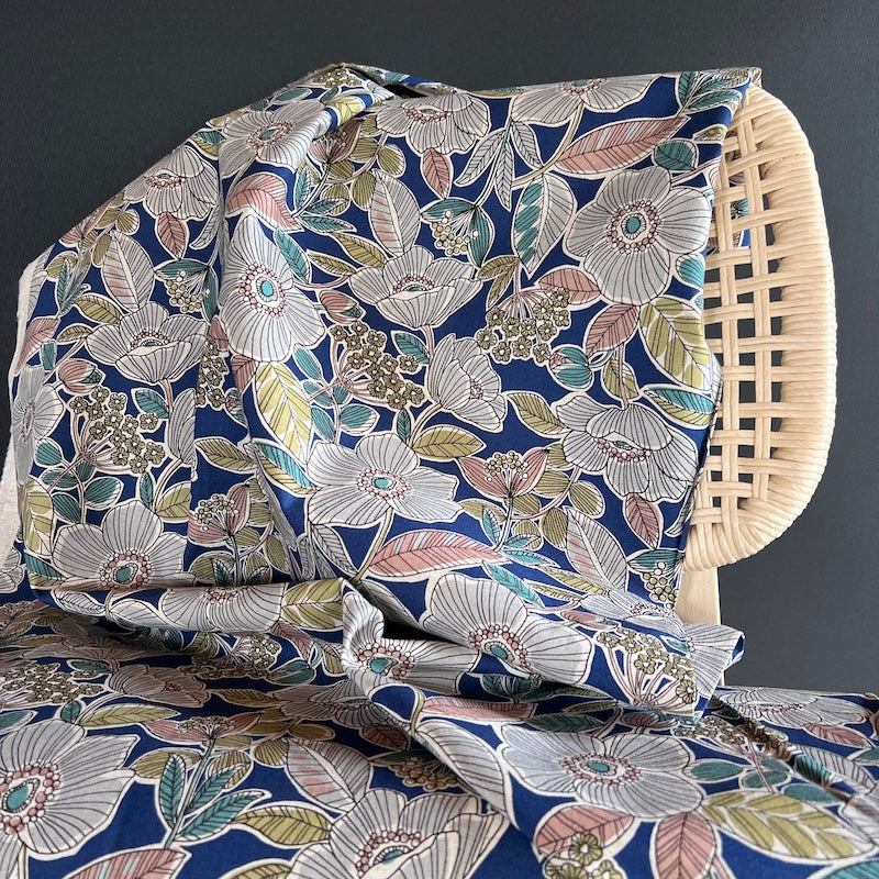 Asano - Cotton Linen Canvas - Line Drawn Floral - Navy
