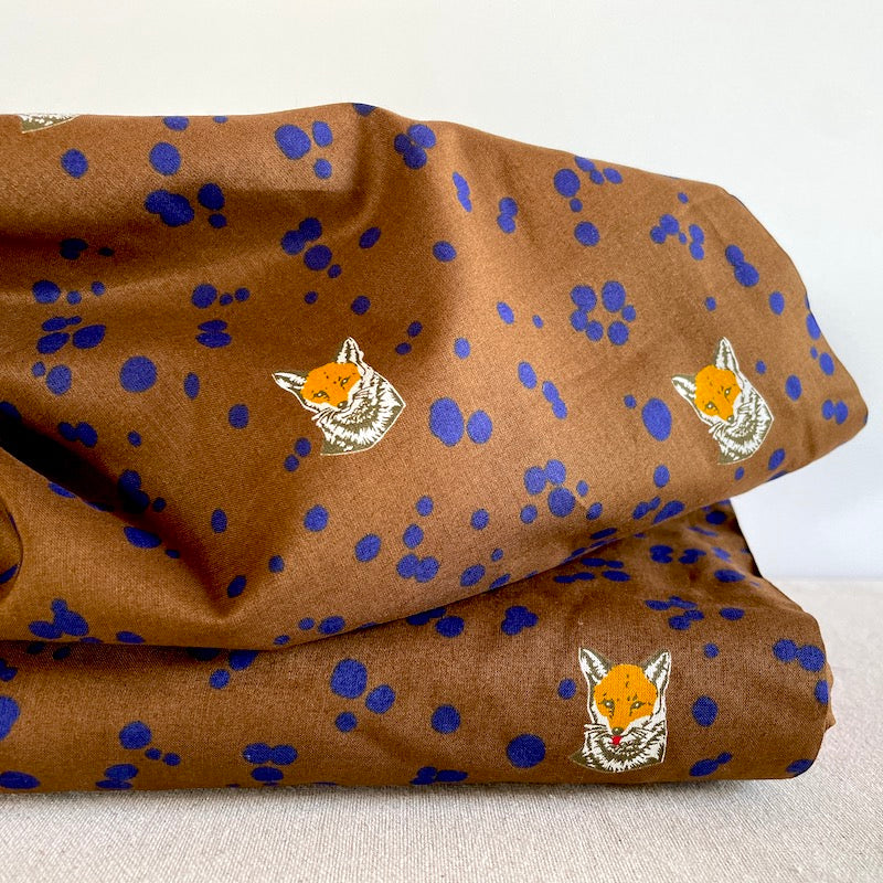 Echino - Cotton Lawn - Foxes - Tobacco