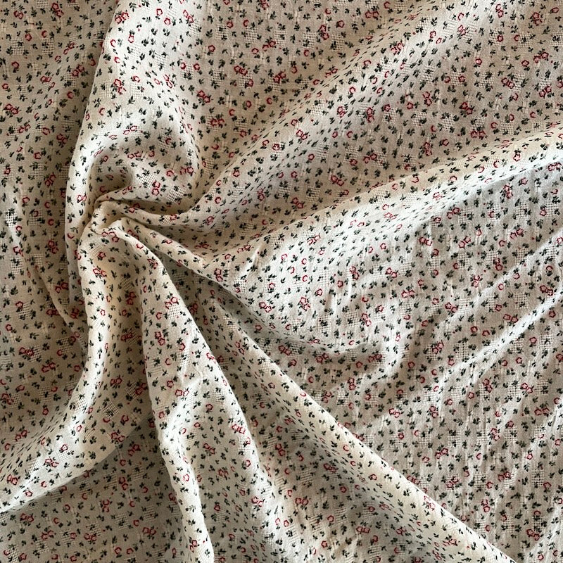 Isee Fabric - Crinkle Cotton Jacquard - Soft Florals - Rosebud