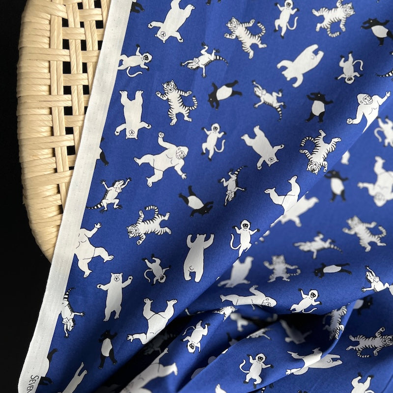 Orimono - Cotton Sheeting - Animal Toss - Royal