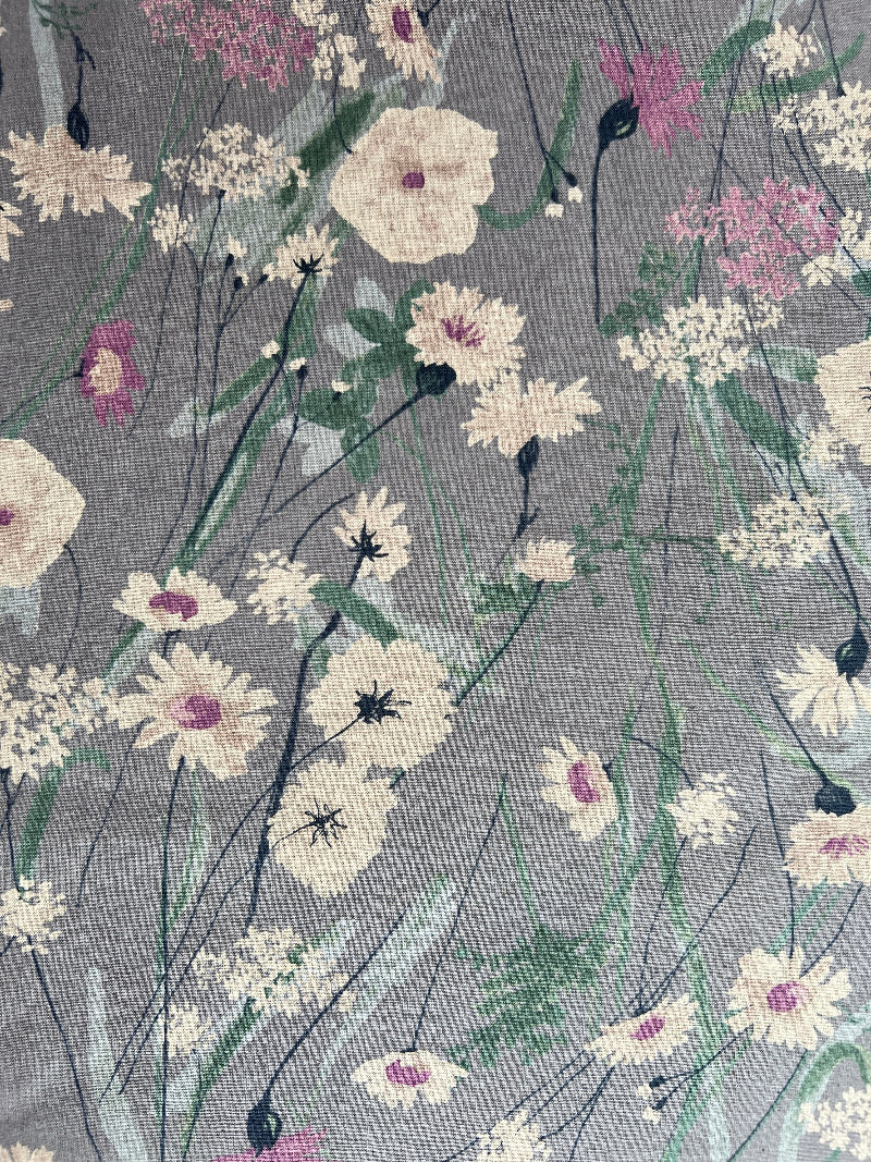 Hokkoh - Cotton Sheeting - Daisy Wildflower Floral