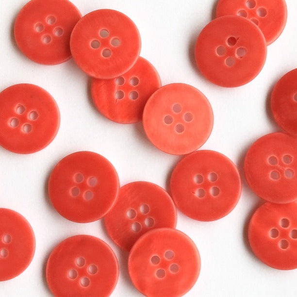 Textile Garden - Matte River Shell Button - 15mm -  Various Colors