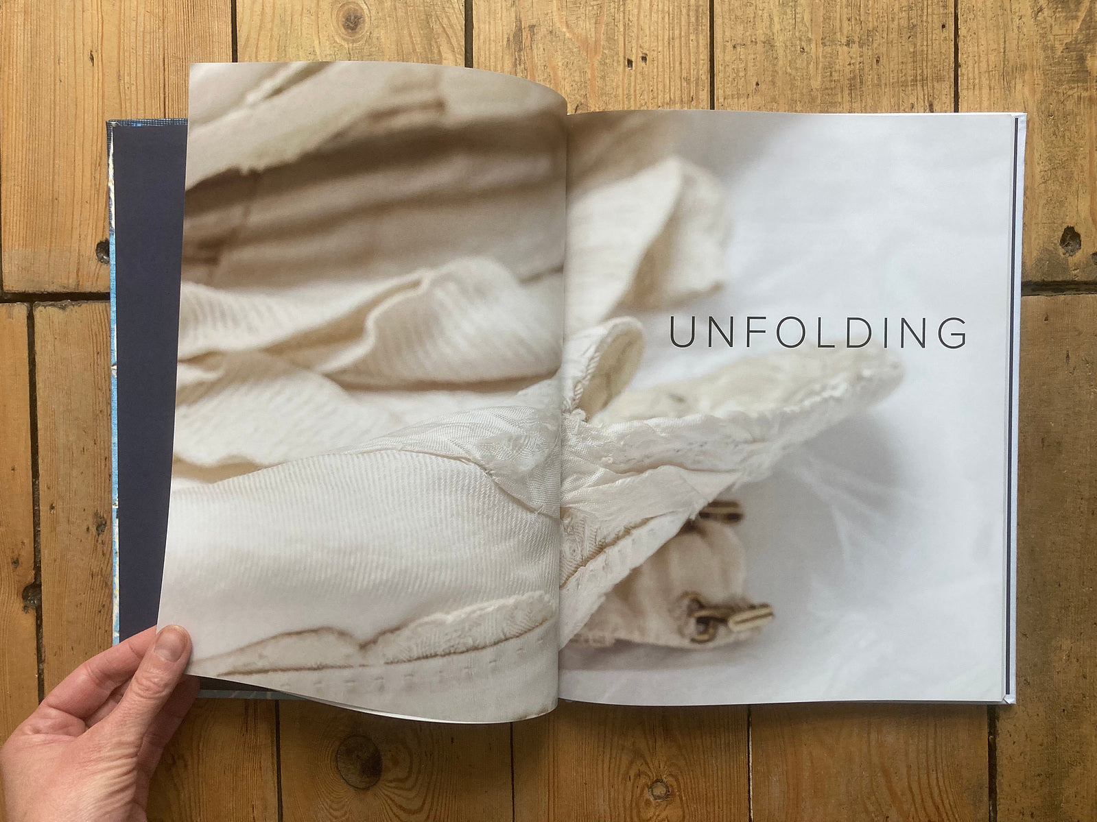 Unfolding Cloth Inspiration from Historical Textiles - Hannah Lamb
