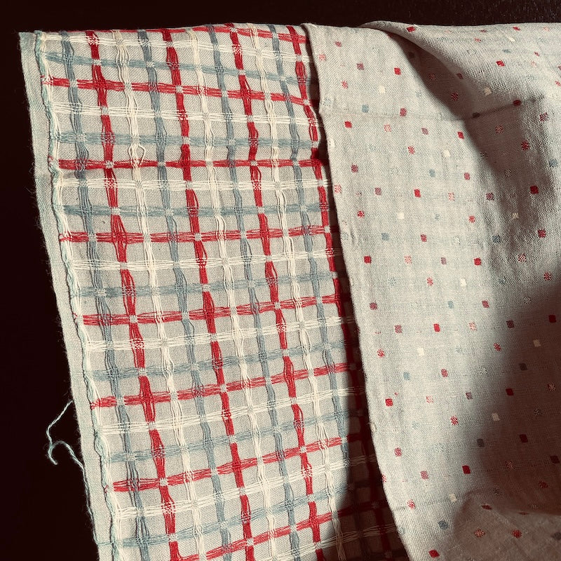 Diamond Textiles - Nikko - Confetti - Silver Tinsel