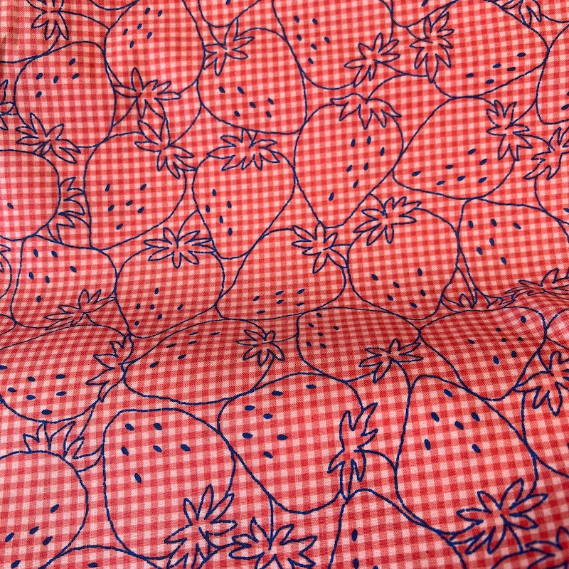 Quilt Gate - Cotton Sheeting - Strawberry Gingham