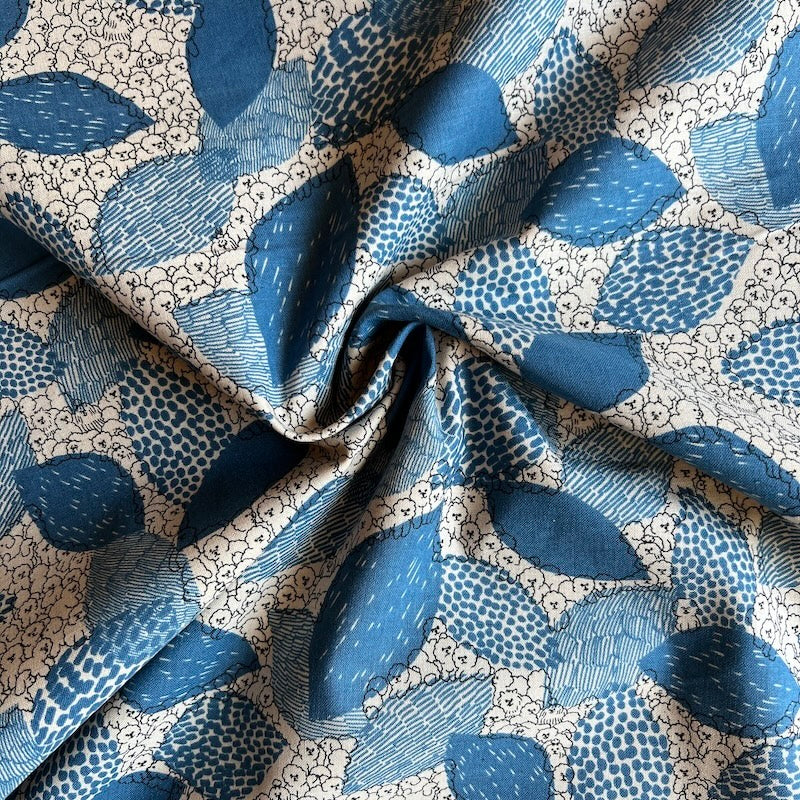 Kokka - Marble SUD - Cotton Linen Sheeting - Bichon Frise - Blue