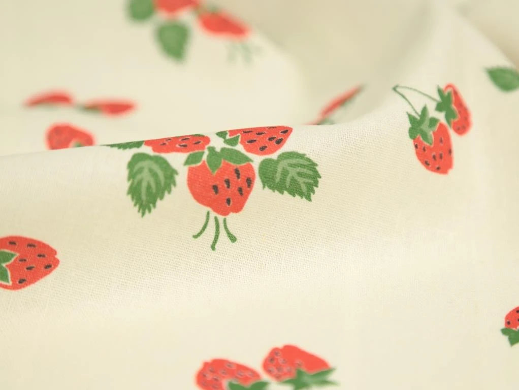 Fabric Godmother - Viscose/Linen - Strawberry Fayre - Cream