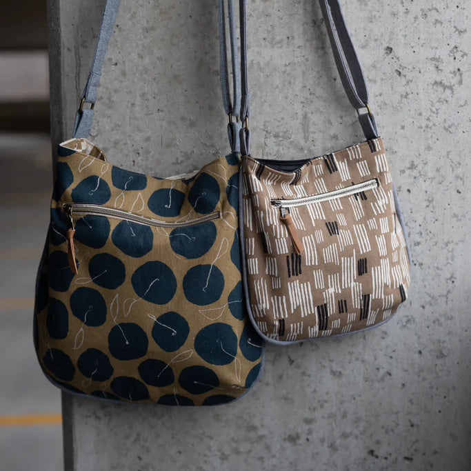 TrailTote-1_1024x1024_ba414f88-dde2-4779-87d9-7c4a9e382a05.webp