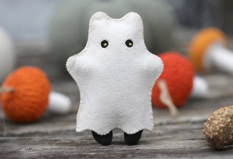Kiriki Press - Ghost Cat Felt Doll Kit