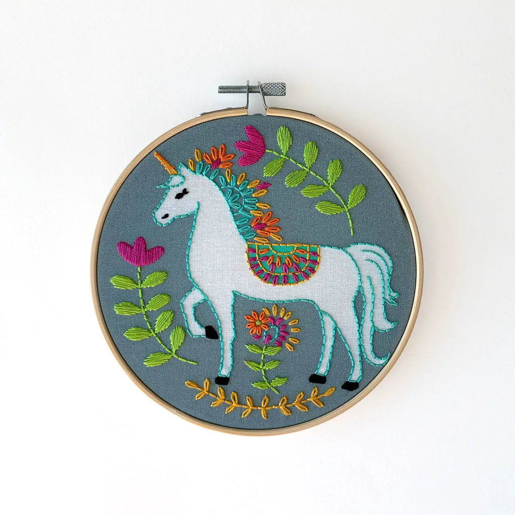 Rikrack - Embroidery Kit - Unicorn