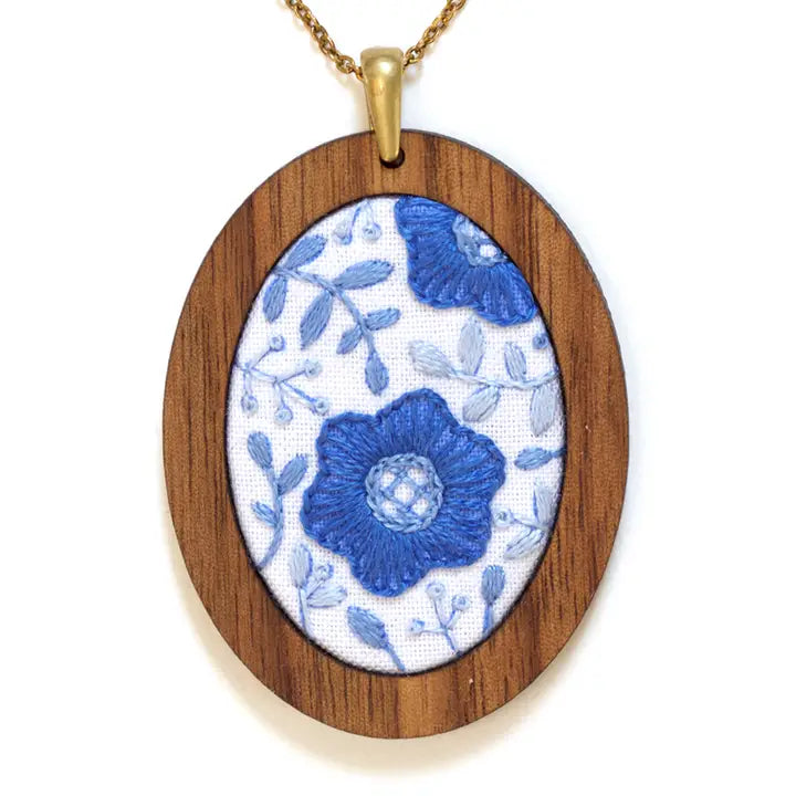 Kiriki Press - Delft Daisy Pendant Kit