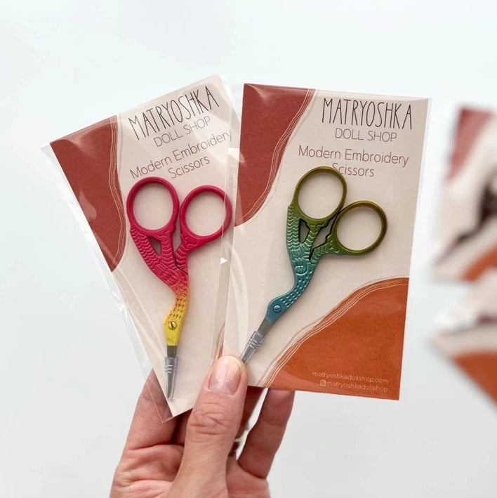 Matryoshka Doll Shop - Ombre Stork Embroidery Scissors 3.5"