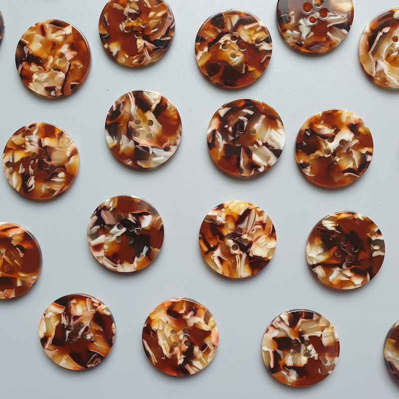 Pigeon Wishes - 15mm Button - Chai Latte