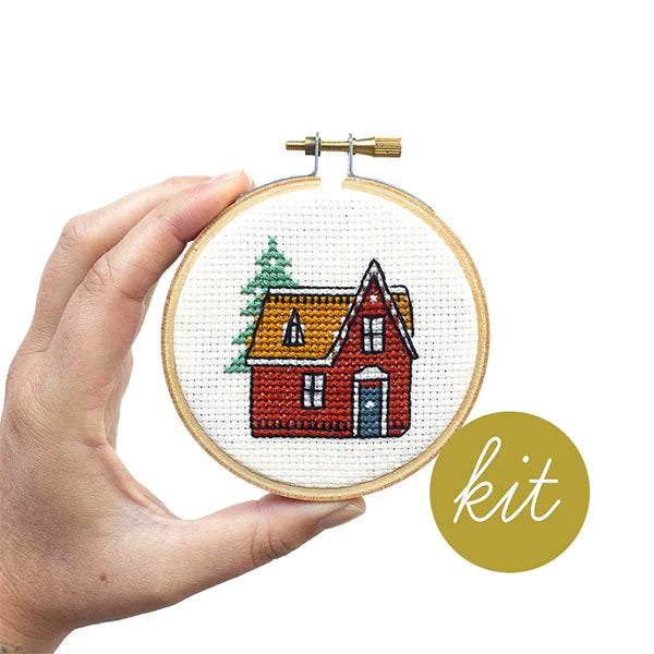 Junebug & Darlin - 3 Inch Cross Stitch Kit - Vintage Cabin