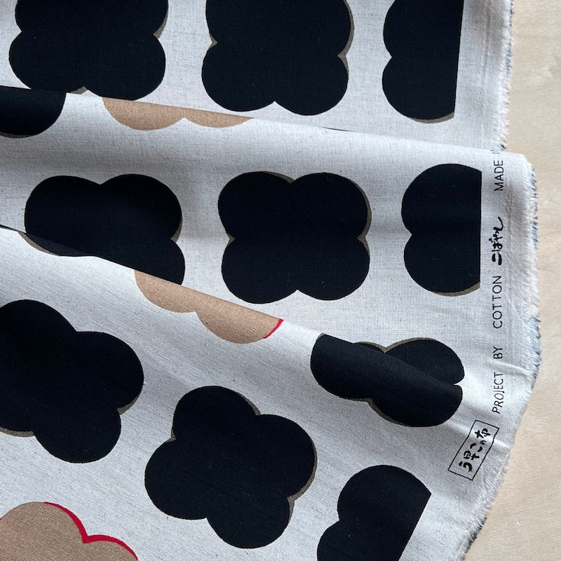 Kobayashi - Cotton Linen Canvas - XL Simple Flowers - Black, Tan, & Red