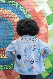 Represent! Embroidery: Stitch 10 Colorful Projects & 100+ Designs Featuring a Full Range of Shapes, Skin Tones & Hair Textures - Bianca Springer