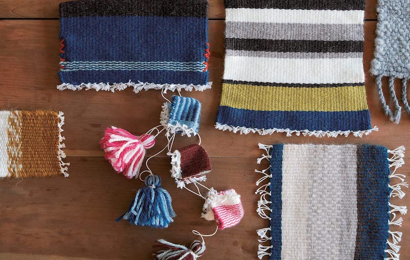 Small Loom Weaving: Easy Projects for Beginners - Ichi.co