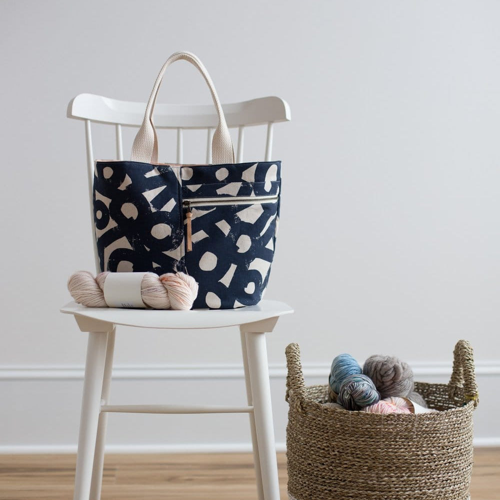 crescenttote-3_1000x_fbccf7cd-58bb-4761-b88b-67d48b2ebeec.jpg