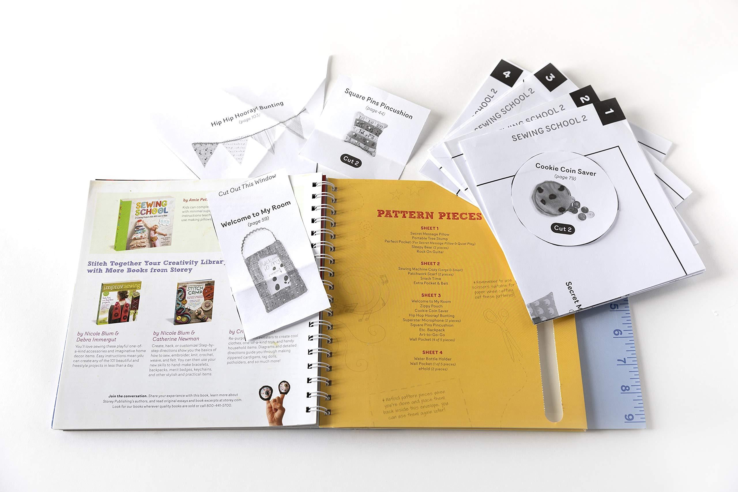 Sewing School 2: Lessons in Machine Sewing; 20 Projects Kids Will Love to Make - Andria Lisle